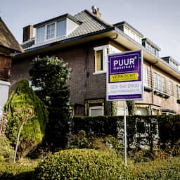 Huizenprijzen stijgen minder hard en bereiken record van gemiddeld half miljoen