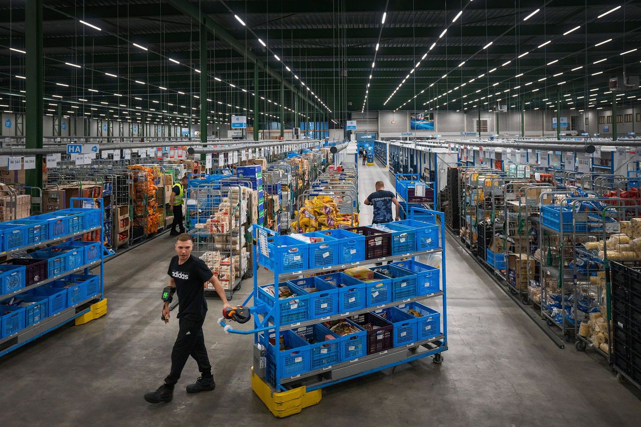 Betekent het offline halen van meerdere systemen dat Albert Heijn niet weet waar de vermoedelijke hacker zit?
