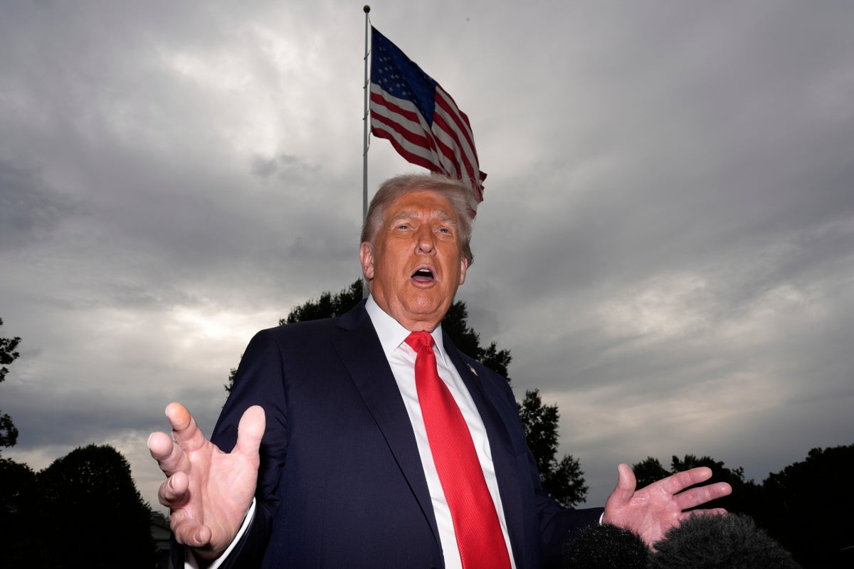 Trump UK visit live: US president praises ‘elegant gentleman’ King Charles before boarding flight