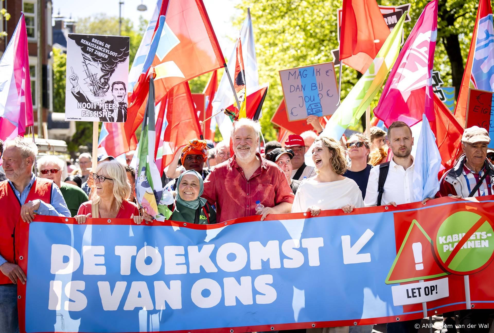 Vakbonden willen verhoging AOW-leeftijd en besparingen nu écht van tafel: ‘Anders collectieve acties’