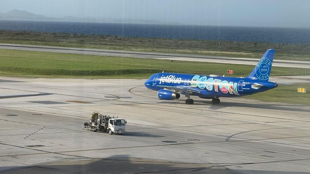 Piloten spreken van bijna-botsing met militair tankvliegtuig VS boven Curaçao