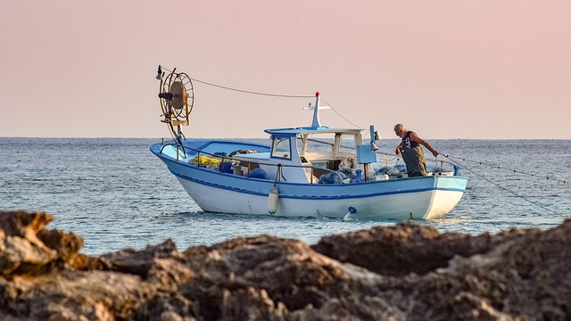 Greece calls for EU action in Turkey fishing dispute