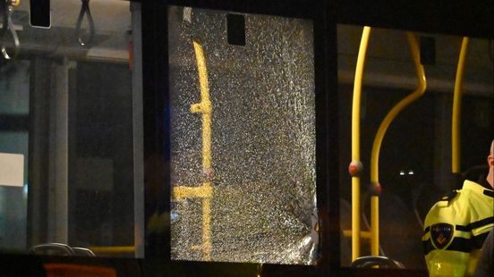 Bus Overvecht niet beschoten, maar bekogeld met stenen