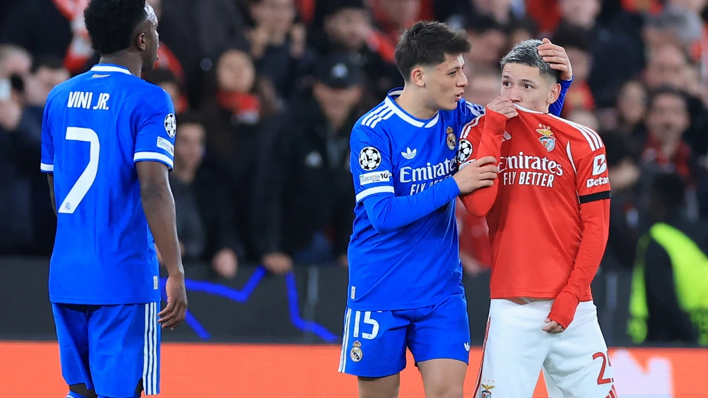 Nieuwe regel op WK: spelers die mond bedekken tijdens confrontaties krijgen rood