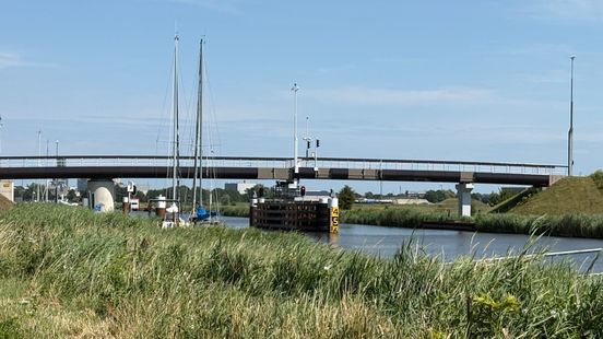 Brug Ritsumazijl na ruim twee maanden weer in gebruik