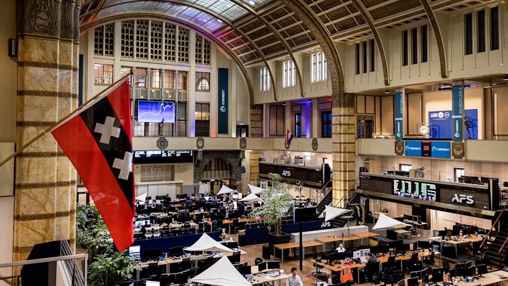 Chiptoeleverancier ASMI stijgt fors in hoger gesloten AEX