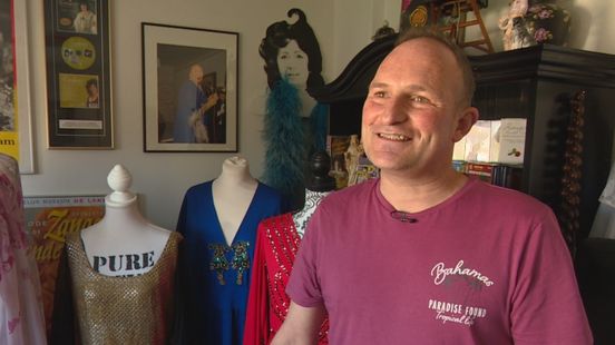 Janco kan niet zonder de Zangeres Zonder Naam