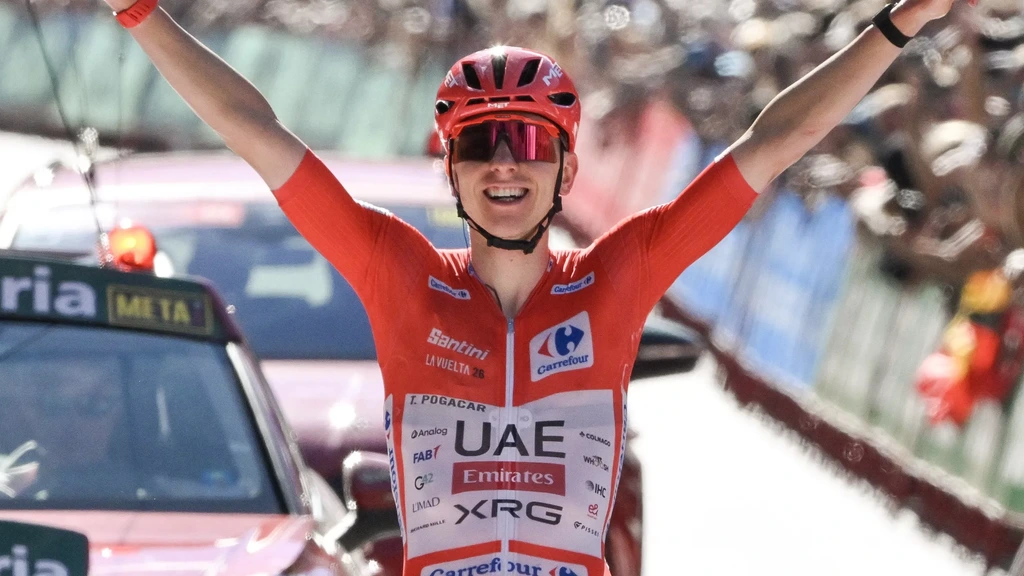Pogacar zet Vuelta in Andorra naar zijn hand met eerste ritzege in rode leiderstrui