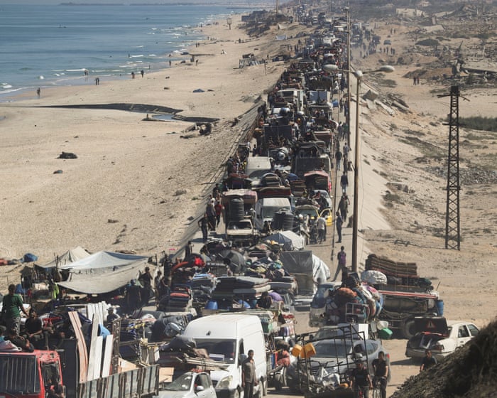 Medics in southern Gaza sound alarm over wave of newly displaced Palestinians