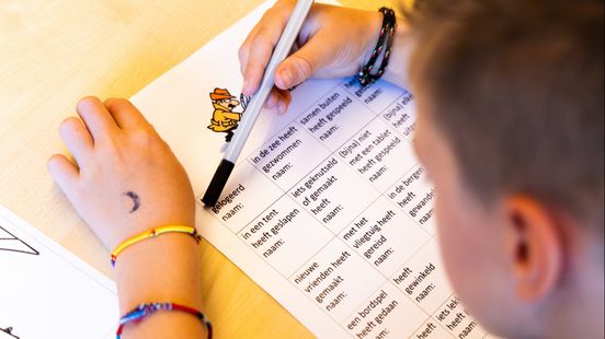 Twee aangiftes van mishandeling door juf: 'Mijn zoon werd geslagen met een bezem'
