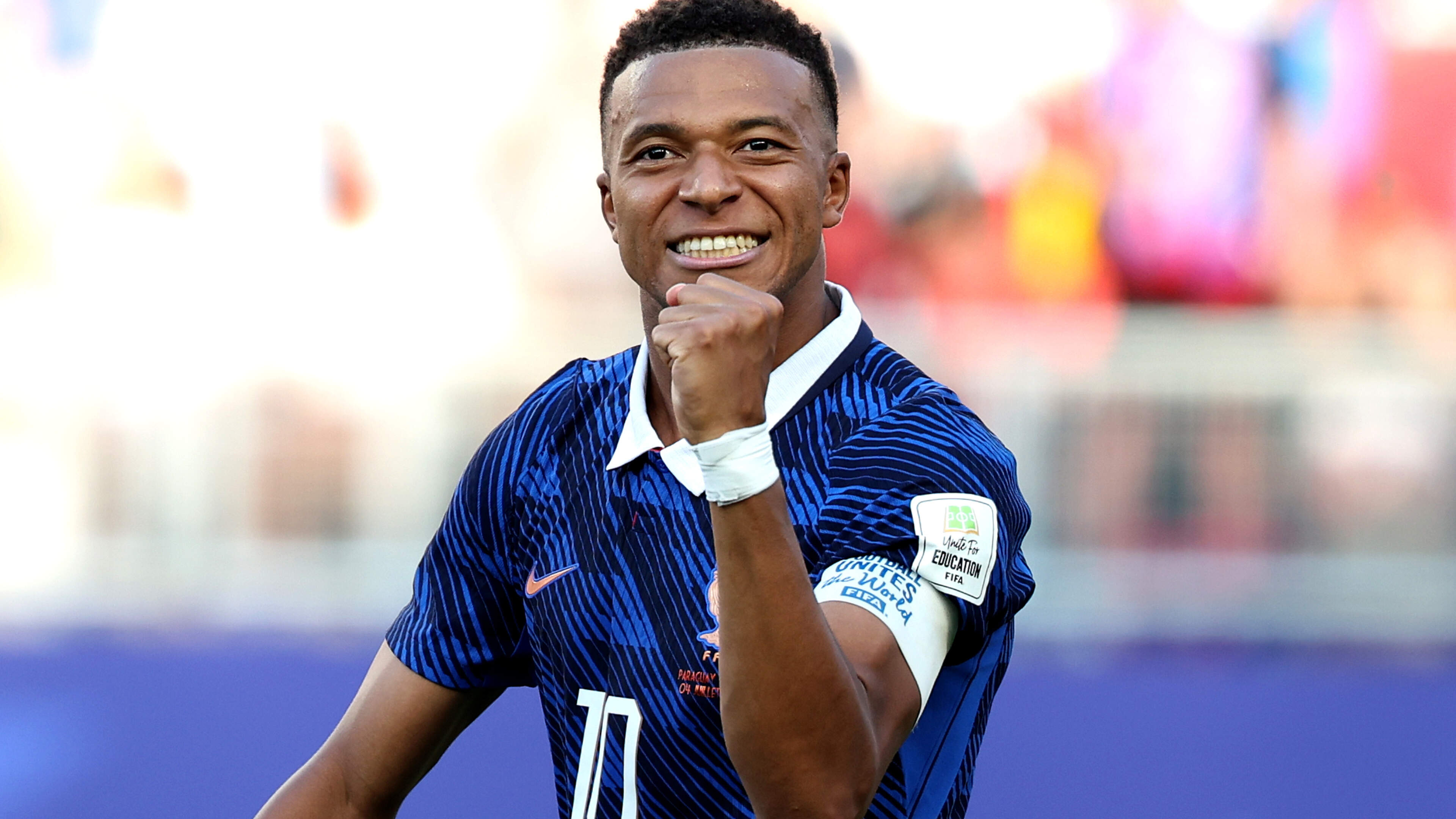 Kylian Mbappé schiet Frankrijk vanaf de stip langs vervelend Paraguay: dit heb je vannacht gemist op het WK 2026