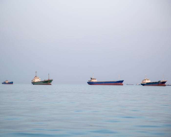 Middle East crisis live: Trump orders navy to attack any boats laying mines in strait of Hormuz as US boards ship in Indian Ocean