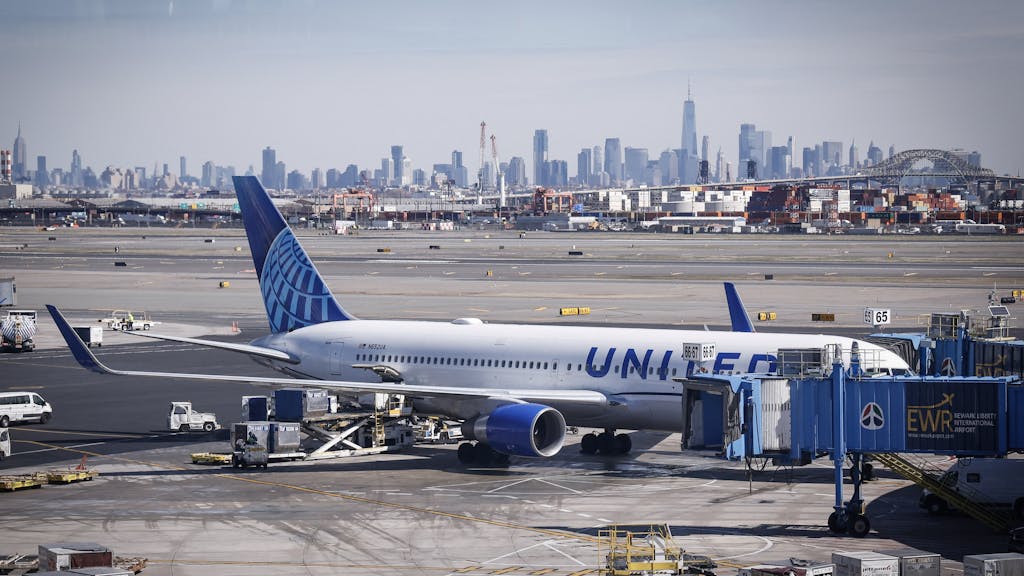 United Airlines schrapt vluchten door stijgende brandstofkosten