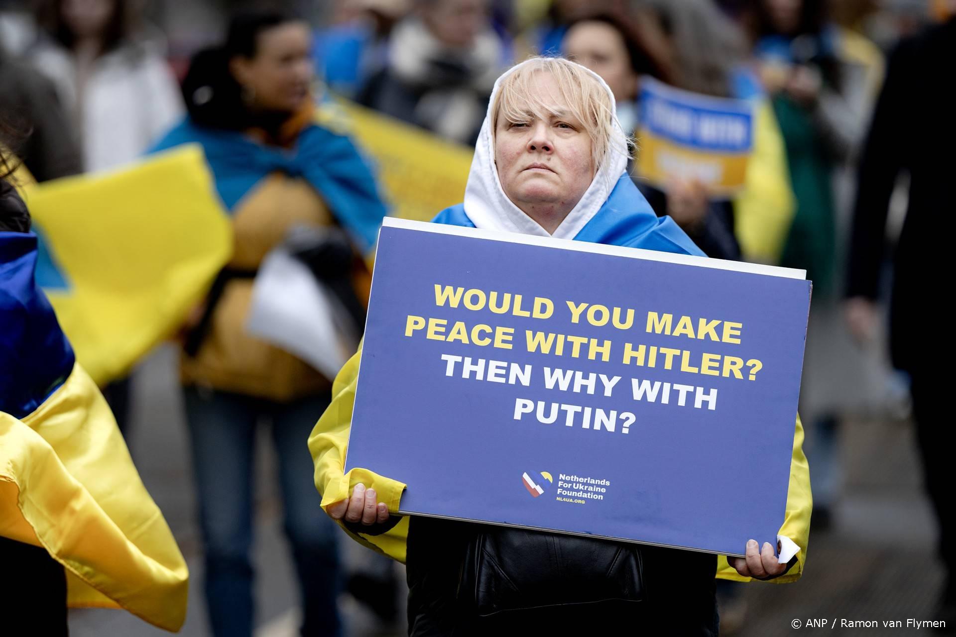 Ruim 600 mensen bij herdenking begin oorlog Oekraïne