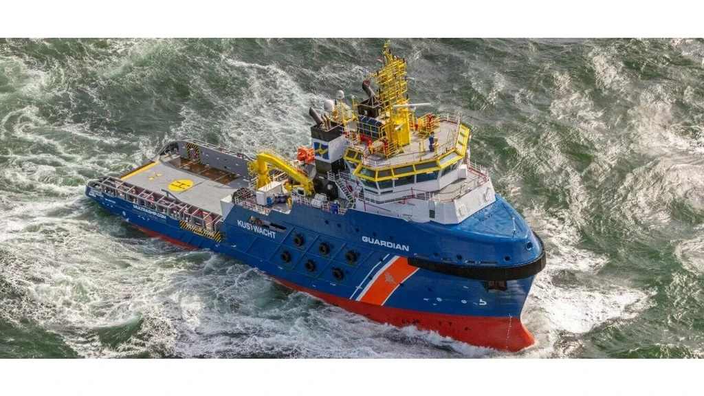 Stuurloos geraakt vrachtschip in Noordzee vaart weer, reddingsboten keren om