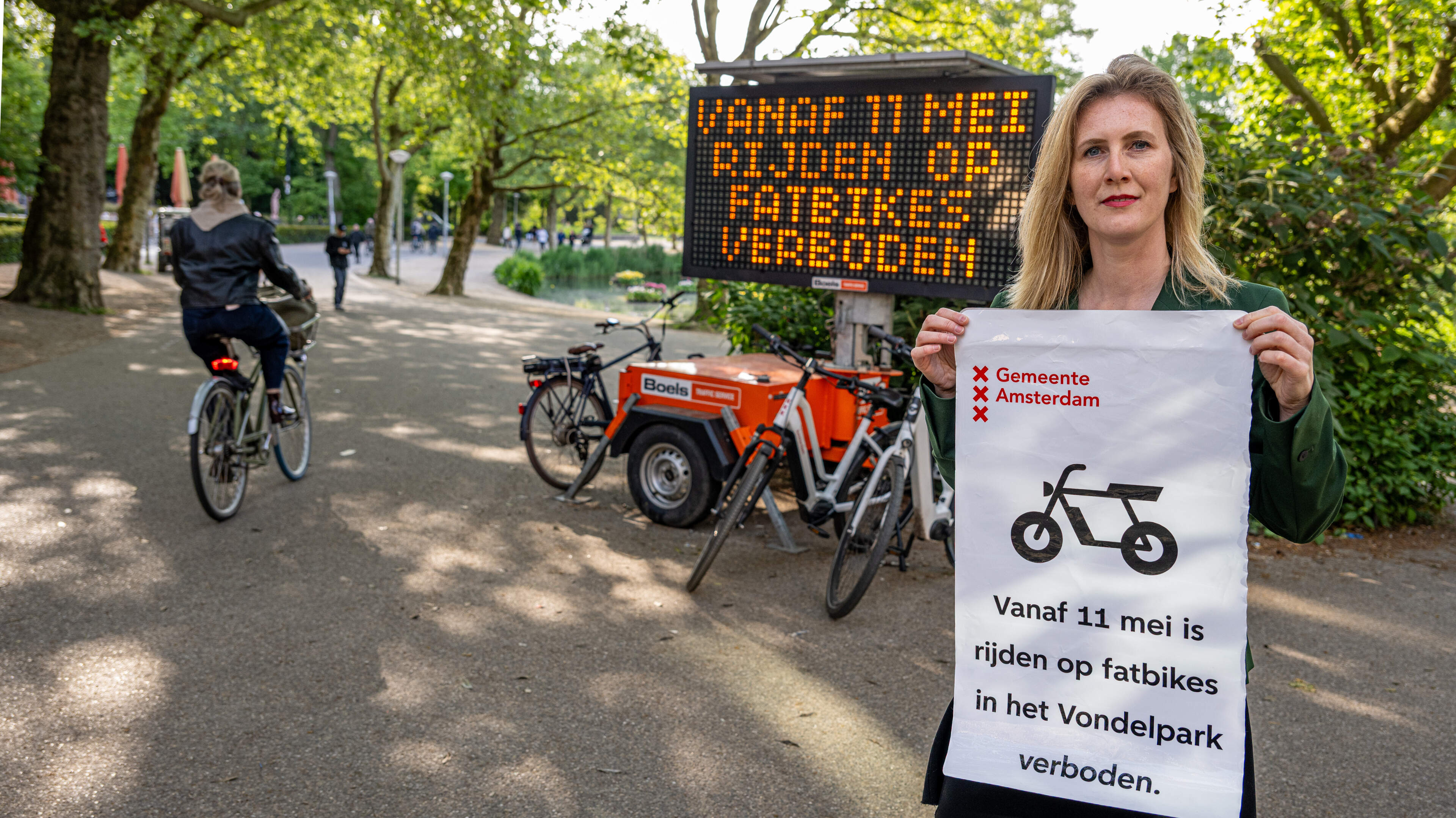 Fatbikeverbod in Vondelpark, maar duurt ’wel een jaar’ voordat ze echt verdwenen zijn: ’Weet nog wel een paar sluiproutes’