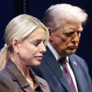 Trump doet ongekende oproep aan eigen justitie­minister om zijn politieke vijanden te vervolgen
