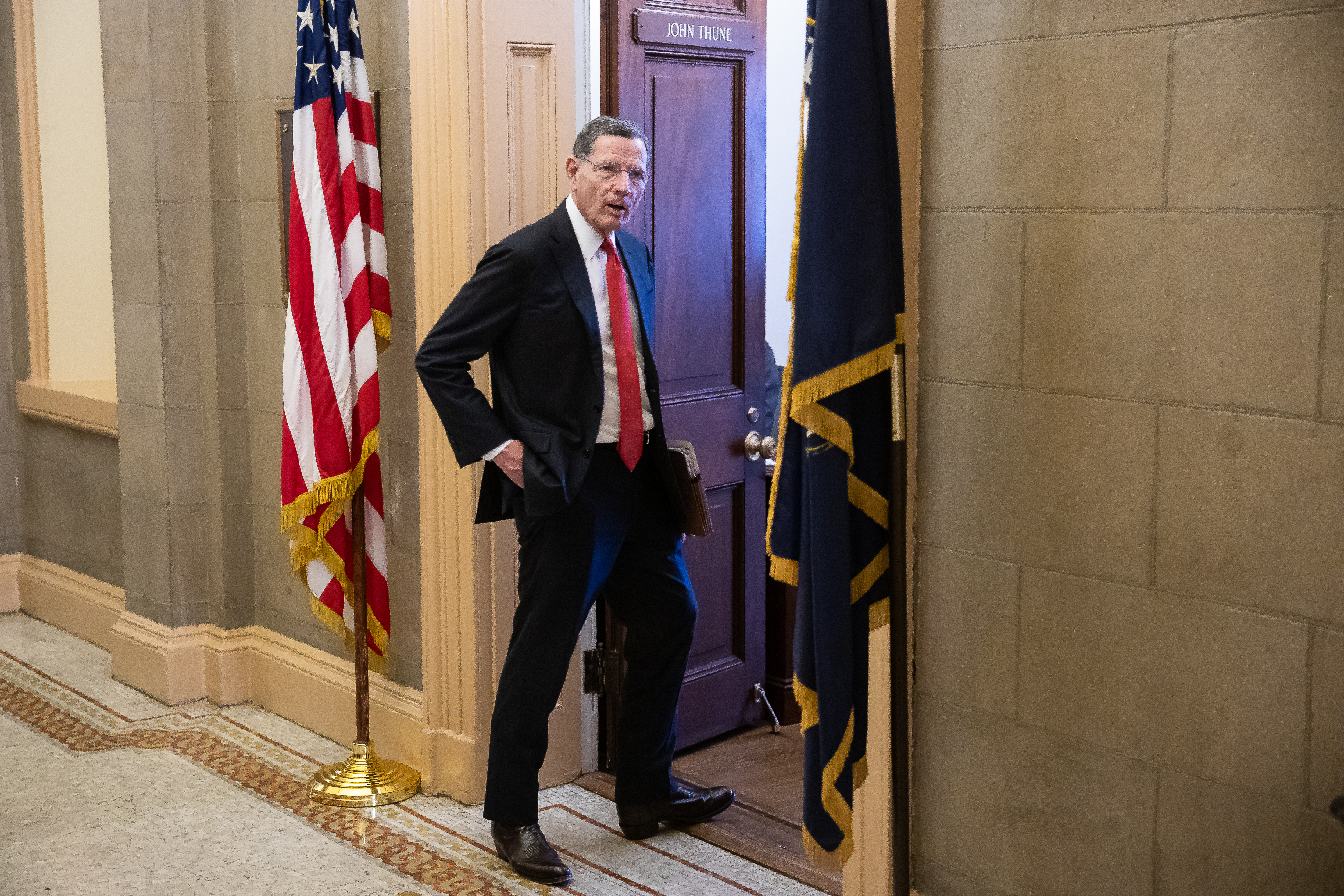 Senate Republicans manage to unstick immigration funding bill