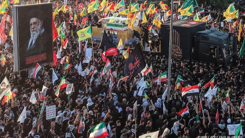 Veel belangstelling in Irak voor rouwstoet gedode Khamenei