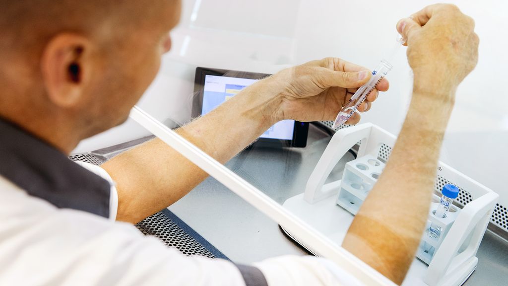 Oud-gynaecoloog Rijnstate verwekte minstens zestien kinderen met eigen zaad