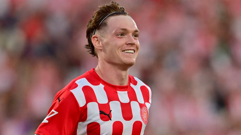 Ajax-trainer Míchel haalt oude bekende Tsyhankov naar Amsterdam