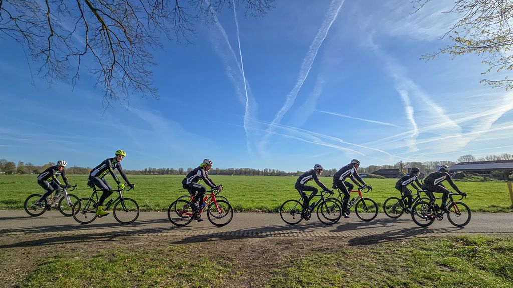 Tweede paasdag: drukbezochte bloemenvelden, een dichte IKEA en een gaspistool