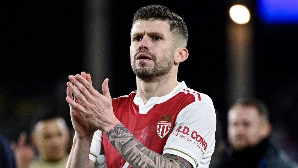 Linksback Henrique eerste zomertransfer van Ajax, verdediger tekent voor vier jaar