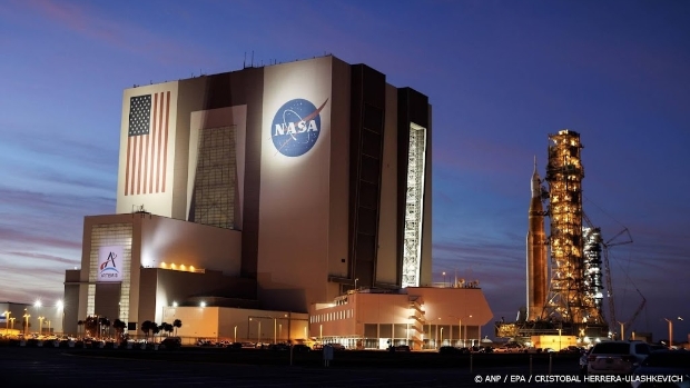 NASA verandert programma om op maan te komen