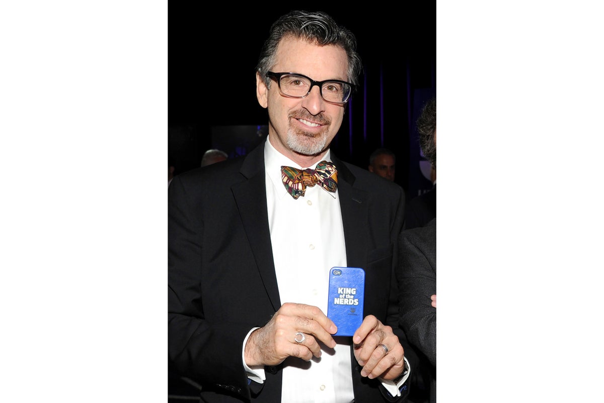 Robert Carradine, 'Revenge of the Nerds' and 'Lizzie McGuire' star, dies at 71