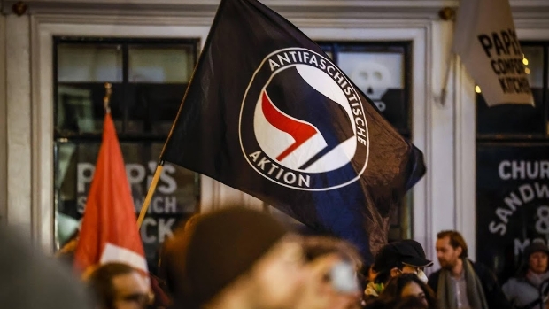 Trump tekent decreet dat Antifa als terreurorganisatie bestempelt