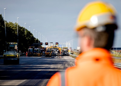Rijkswaterstaat over code rood: Ga vrijdag alleen de weg op als dat nodig is