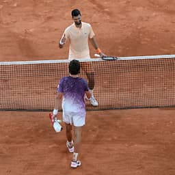 Djokovic berust in nederlaag tegen 20 jaar jongere Fonseca: 'Hij verdiende het'