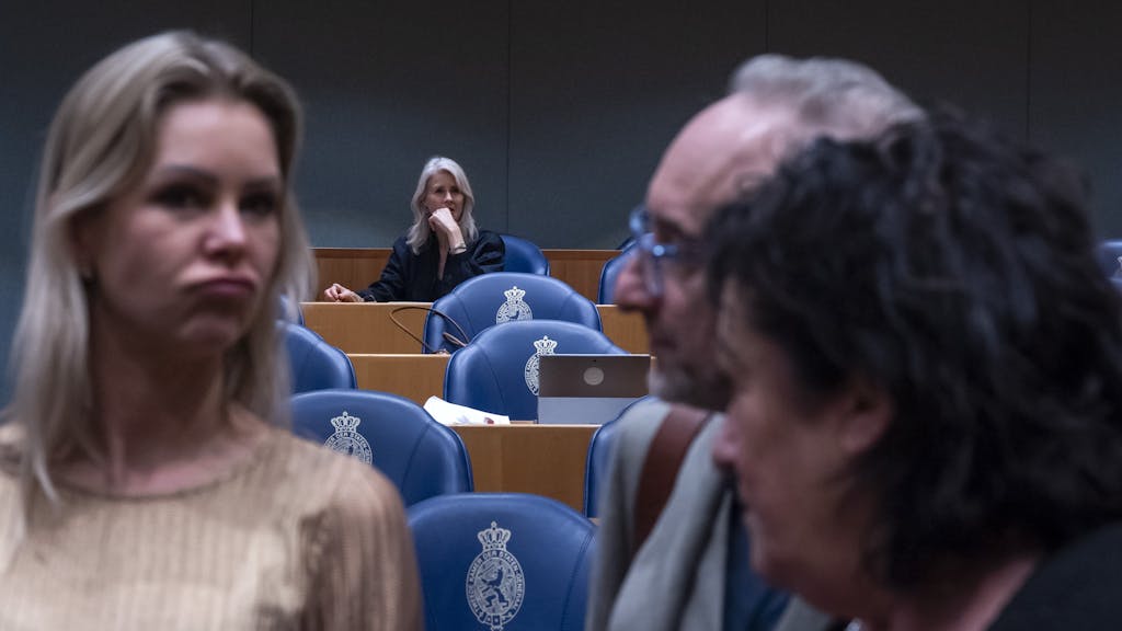 Nieuwe brandbrief aan BBB-leiding: zestig prominenten willen Mona Keijzer terug