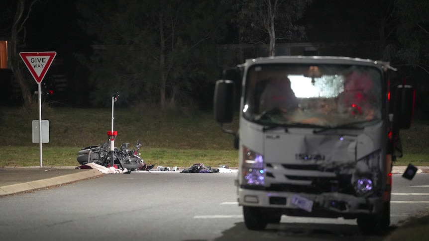Truck driver found guilty of negligent driving over fatal crash in Canberra