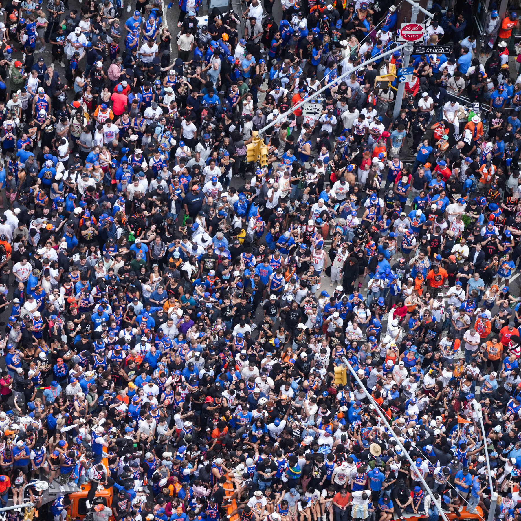 See the Knicks Championship Parade Unfold
