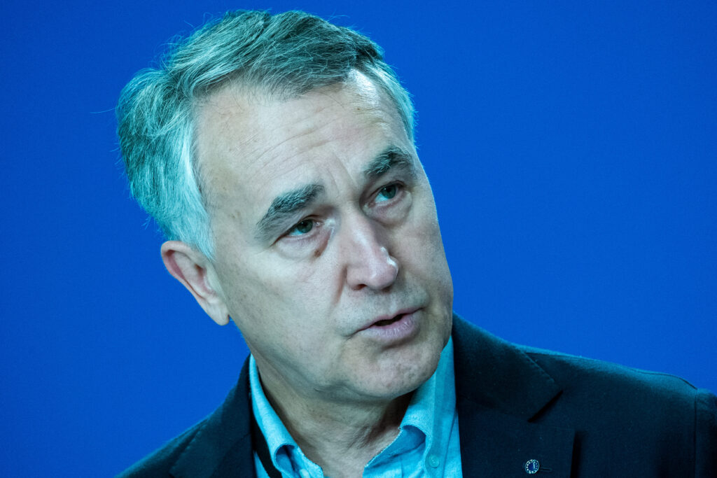 Luxembourgish MEP leads recruitment drive for trip to Russia