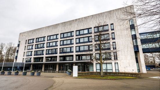 Cybercentrum gaat gemeente 60 miljoen euro kosten, deel coalitie wil liever woningen