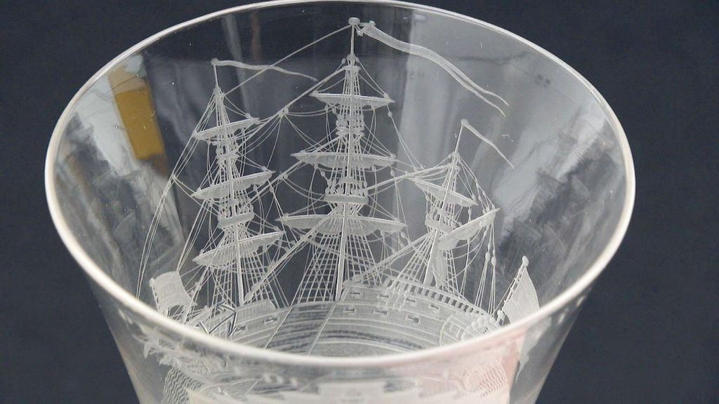 Uniek VOC-glas uit 18e eeuw geveild in Goes: 'Overtrof mijn stoutste dromen'