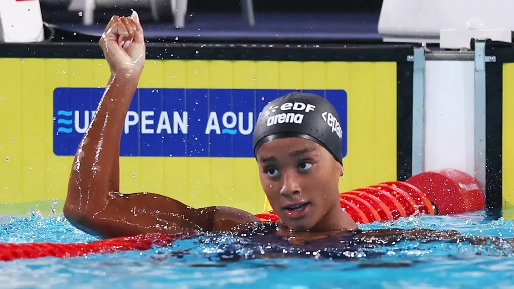 Steenbergen en Giele naast podium op 50 meter rugslag, wereldrecord voor Curtis