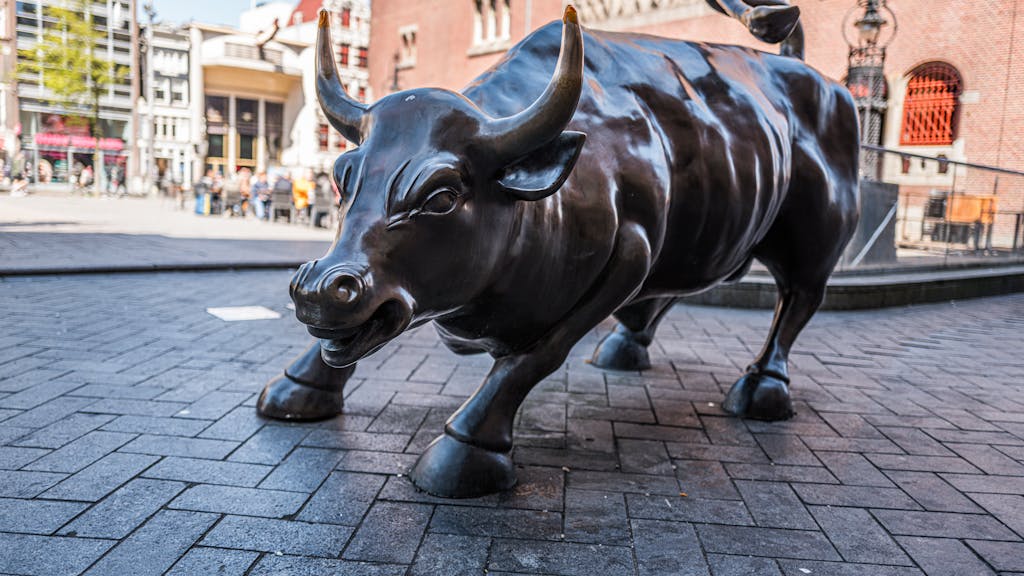 AEX sluit met verlies, chipbedrijven hard onderuit
