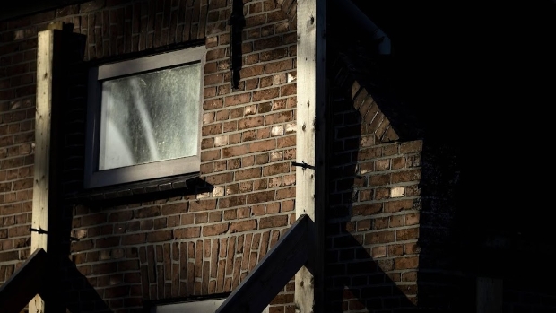 Toezichthouder: versterking huizen Groningen moet sneller