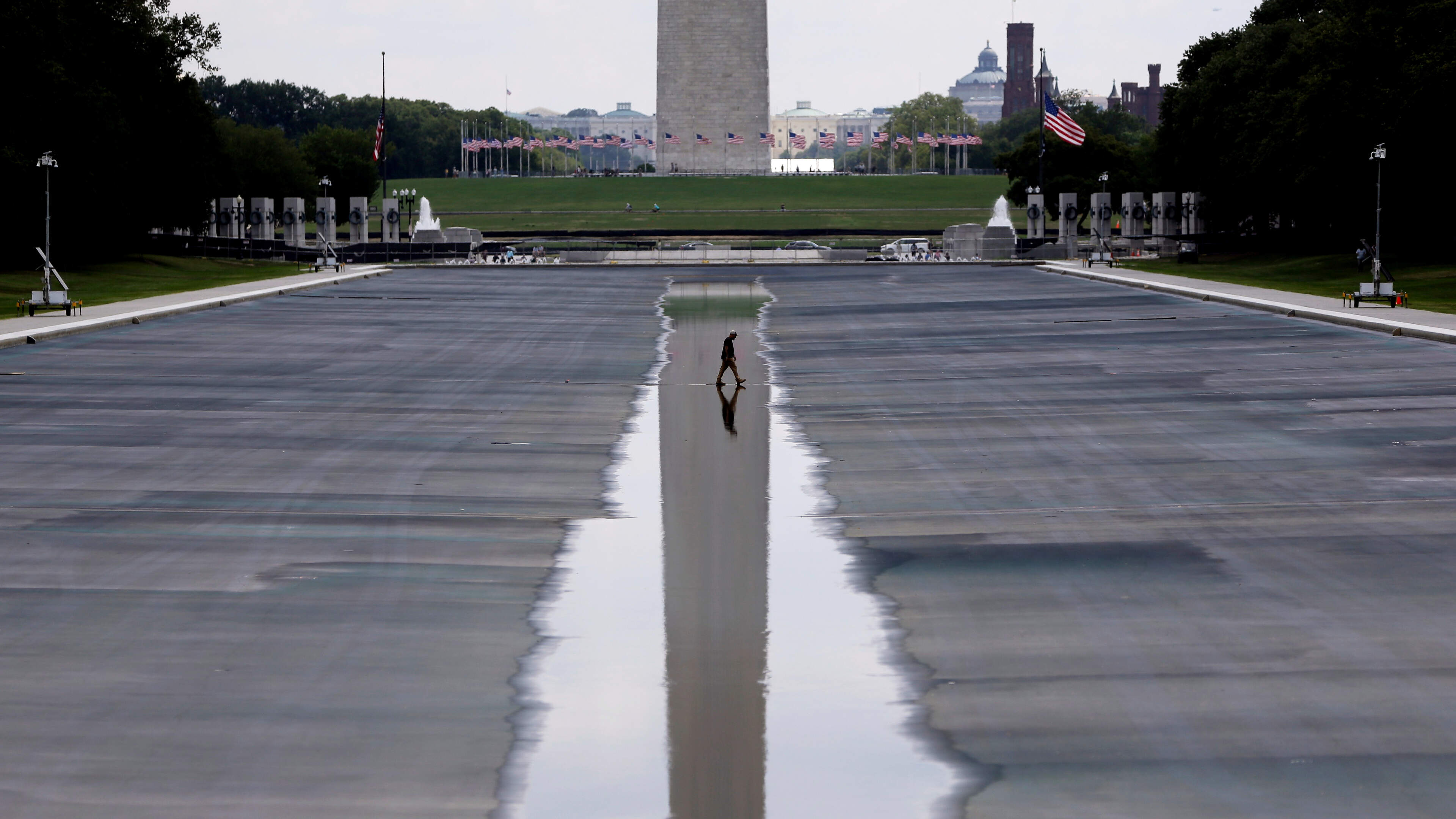 Beschuldigde ex-olympiër bewijst tegendeel Donald Trump: schade aan Reflecting Pool in Washington niet door vandalisme