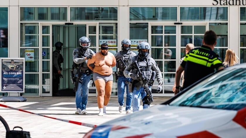 28-jarige Hagenaar aangehouden na bommelding stadhuis