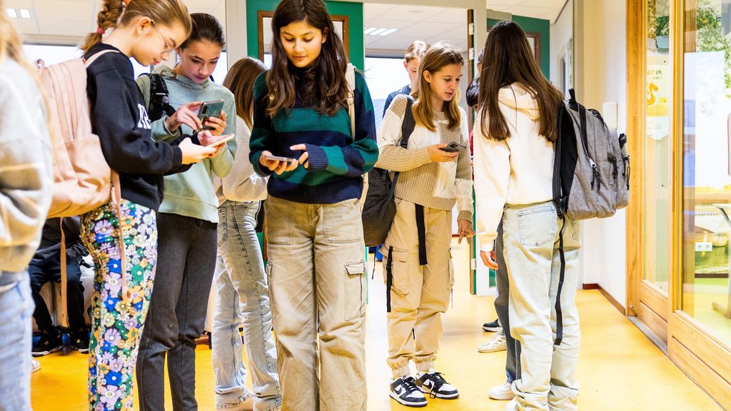 Socialemediaverbod tot 14 jaar en lessen over online gevaren in Oostenrijk