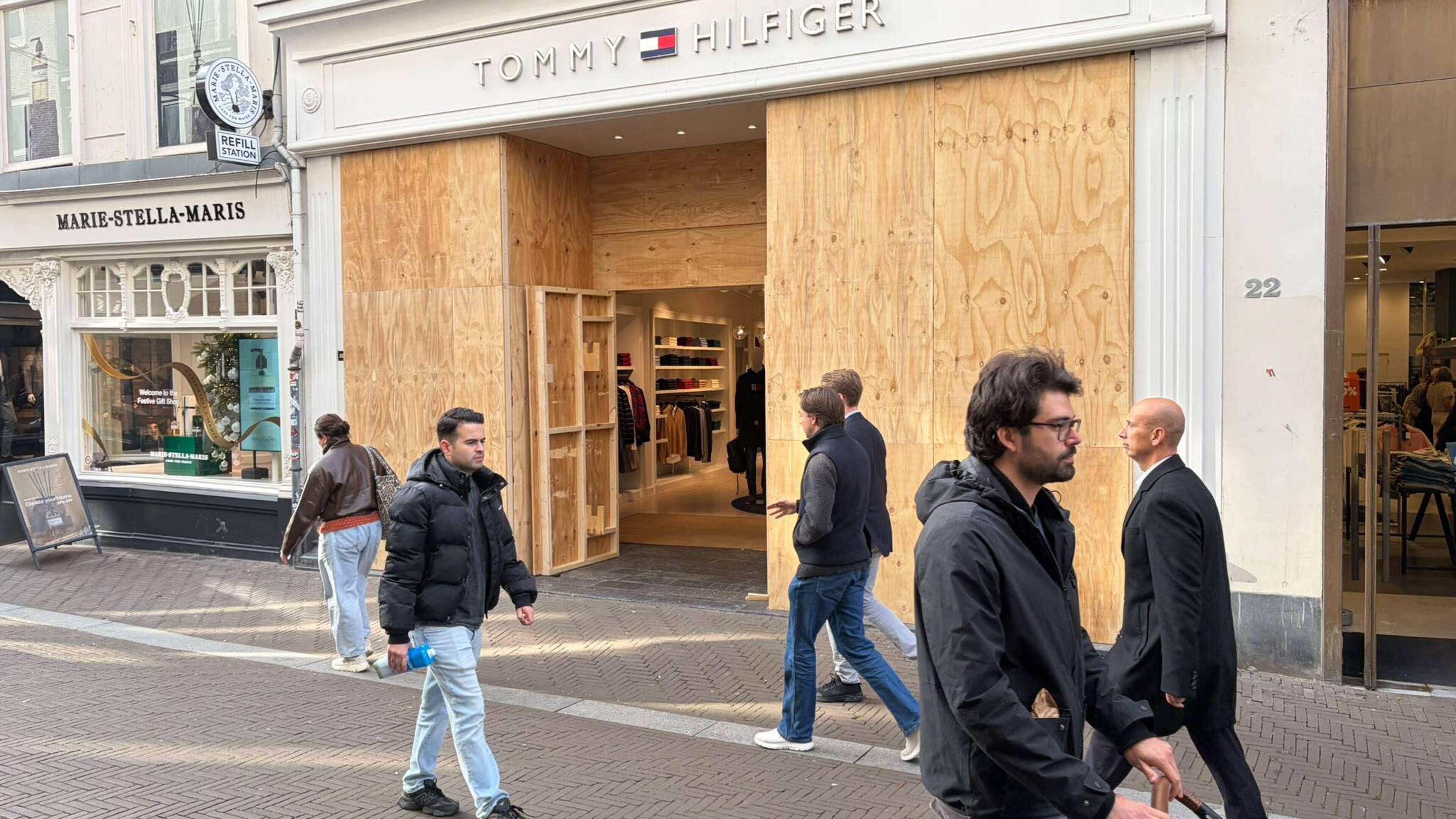 LIVE | Grote steden maken zich op voor Gen Z-protest: meer winkels in Den Haag timmeren pui dicht