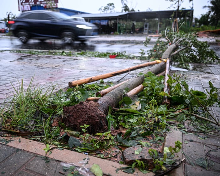 Weather tracker: Typhoon Matmo batters southern China
