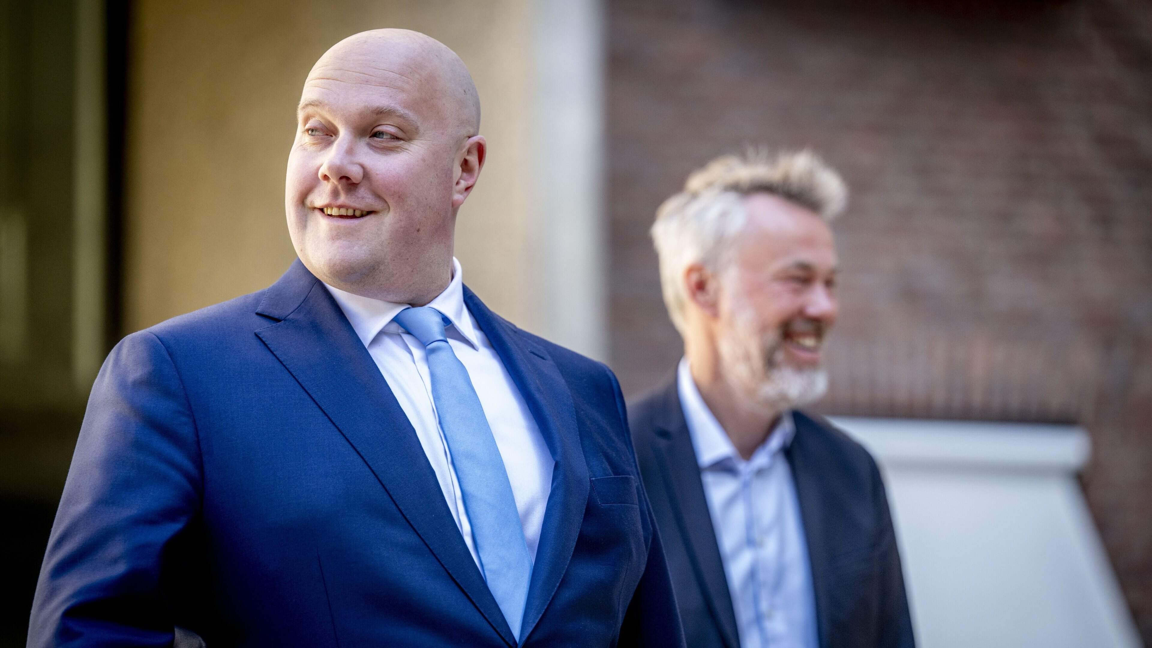 Kabinet past bezuiniging op bijstand aan na klachten uit coalitie en pakt nu kindgebonden budget aan