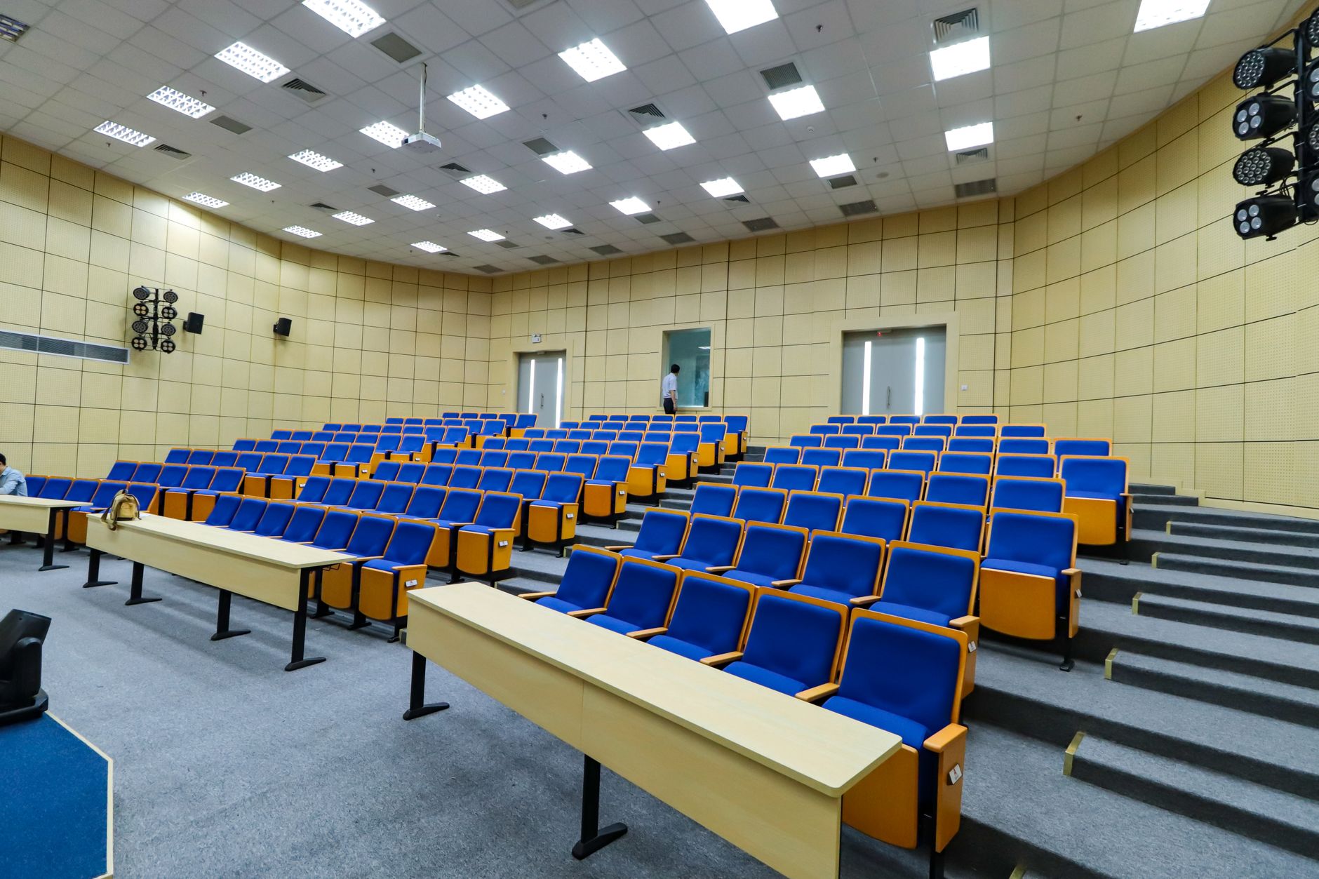 Renteplafond studieschuld kost minstens vier keer zoveel