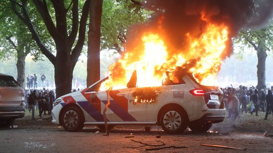 AIVD: bekende extremisten bij rellen in Den Haag