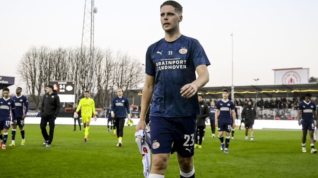 Koploper PSV verliest voor de tweede keer dit seizoen van Telstar: 3-1
